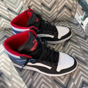PUMA Men's Rebound Sneaker size 11